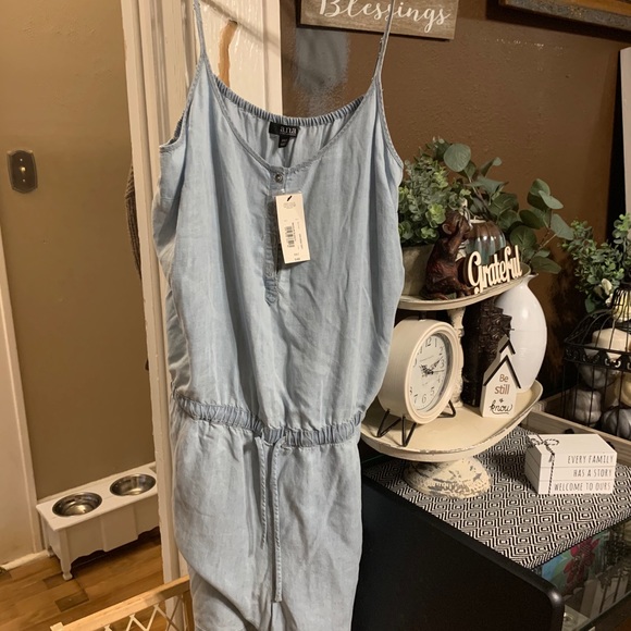 Romper - Picture 1 of 1